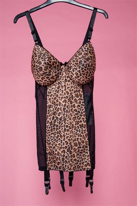 LEOPARD PRINT LINGERIE .